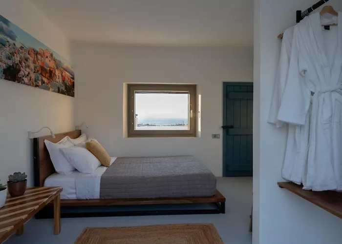 Onnos Estate By Thireon Foinikia (Santorini)