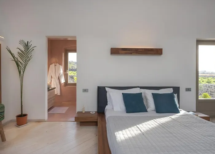 Onnos Estate By Thireon Villa