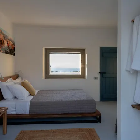 Onnos Estate By Thireon Foinikia (Santorini)